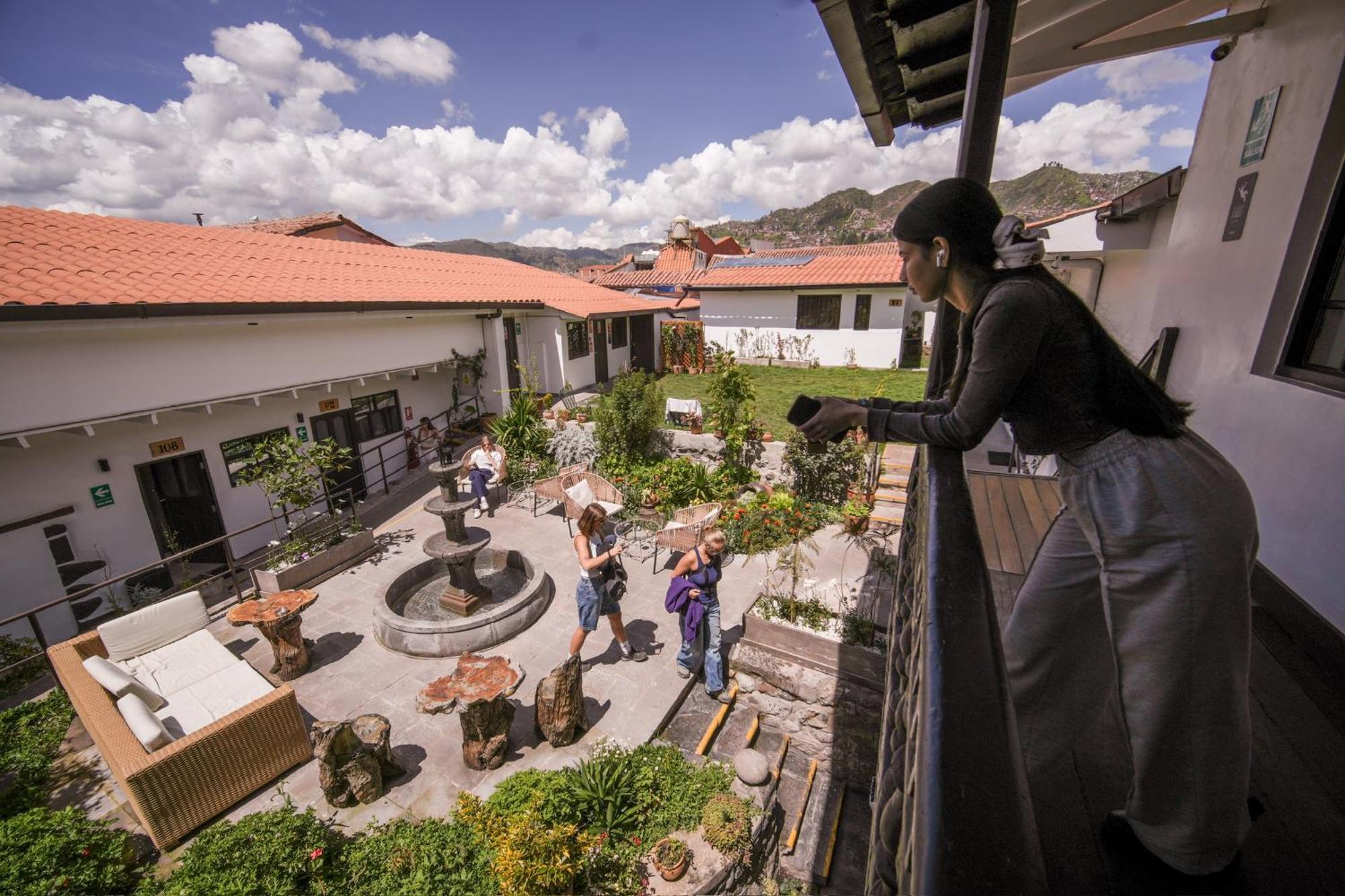 Black Llama Hostel Cusco Exterior foto